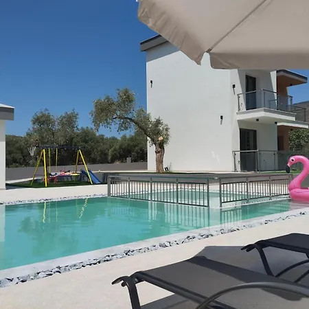 Sotiris Luxury Villa