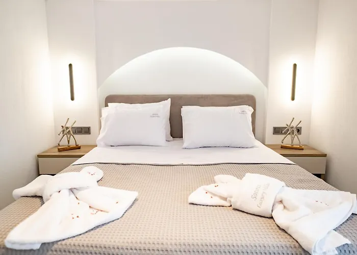 Sotiris Luxury Vila *